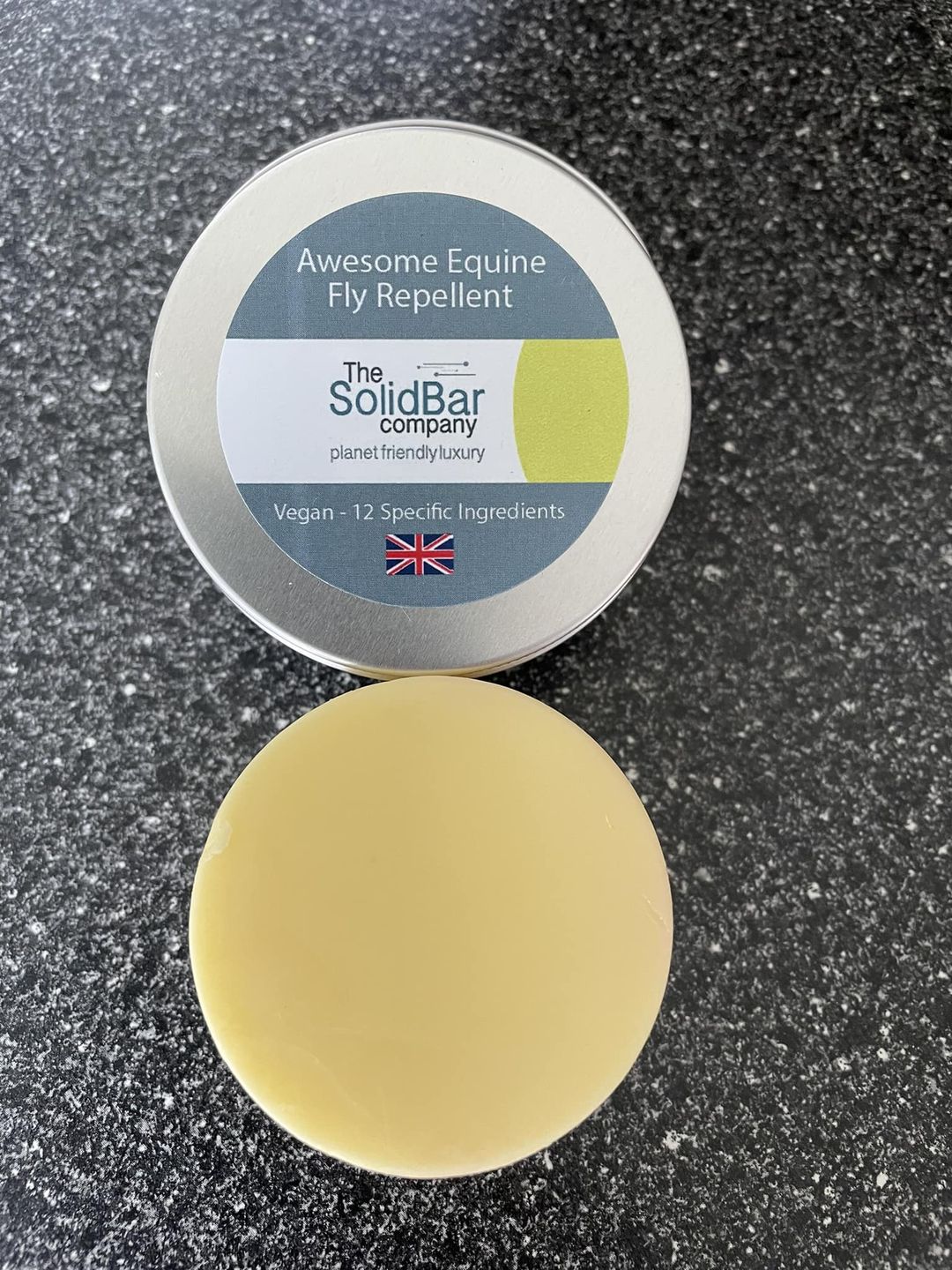 Palet Répulsif Solide Silencieux anti-mouches pour Cheval – Image 3