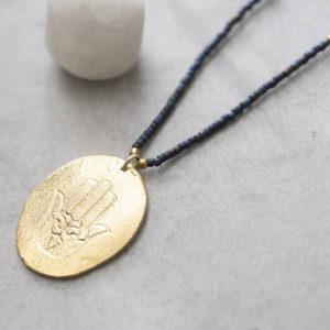 Collier Hamsa - Fatima en or et pierre de lune