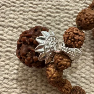 Collier - Mâlâ en perles de Rudraksha - argent