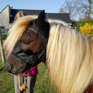 Bouclier Zen Souple Noir : Anti-Prédateur volant Anti-Brulure de Soleil