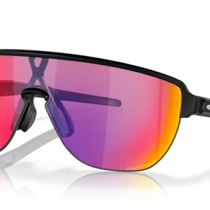 Lunette Oakley Corridor